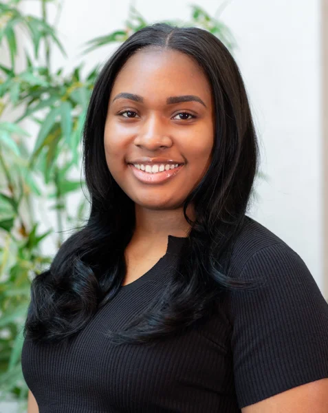 Jordyn Thomas, Agent